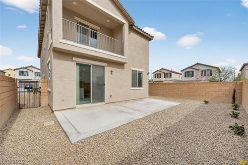 2327 Ponder Ave, North Las Vegas, NV, 89081-2740 | Card Image