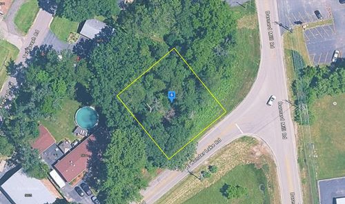 5615 E Wonder Lake Rd, Wonder Lake, IL, 60097-9007 | Card Image