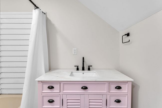 175 Thomas Dr, House other with 3 bedrooms, 2 bathrooms and null parking in Bristol VT | Image 19