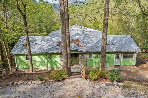 330 Hurricane Hill Rd, Silver Point, TN, 38582-2103 | Card Image