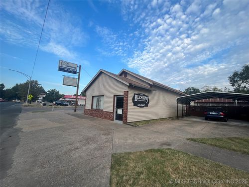 930 Eastside Blvd, Muskogee, OK, 74403-2236 | Card Image