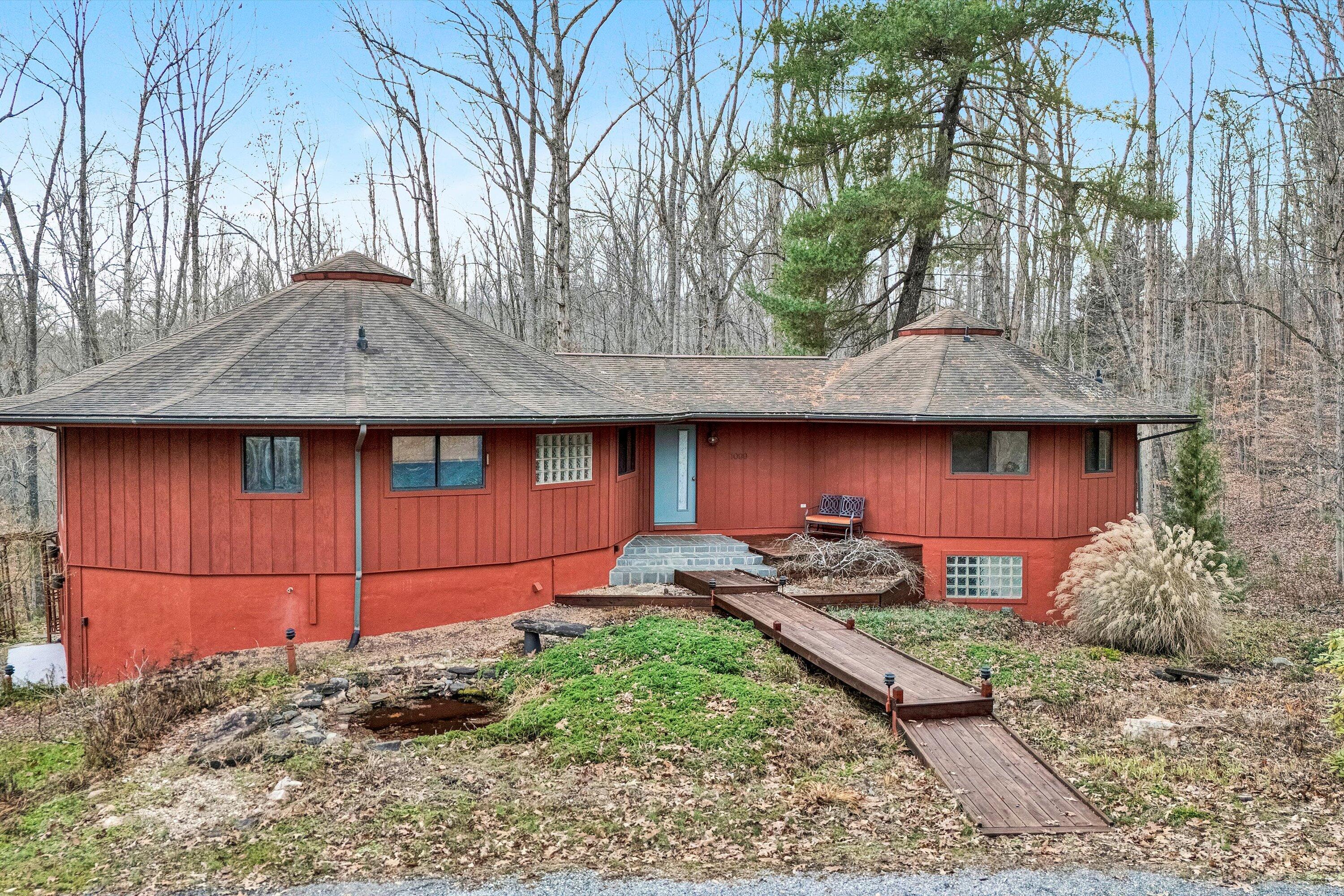 1099 Rising Star Dr, For Sale in Bedford - eXp Realty