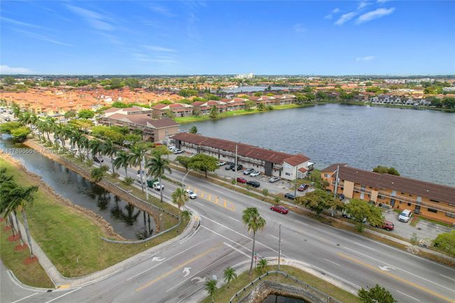 5863 - 5863 W 28 Th Ave, Condo with 2 bedrooms, 2 bathrooms and null parking in Hialeah FL | Image 22