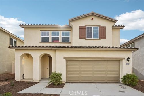 34267 Summer Ln, Yucaipa, CA, 92399-5020 | Card Image