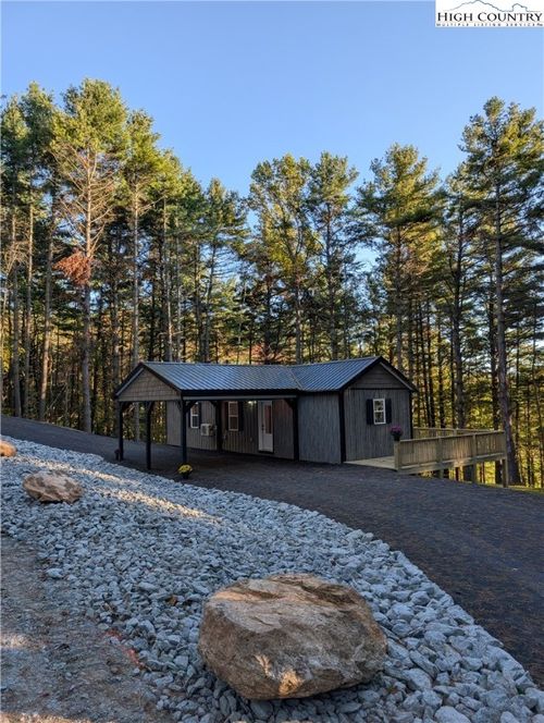 222 Doell Ln, Sparta, NC, 28675-9396 | Card Image