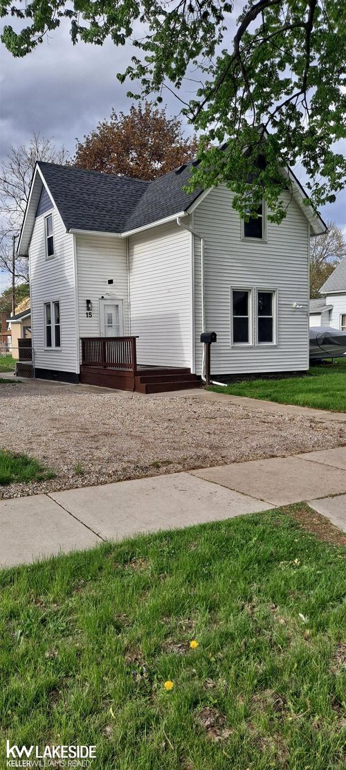 15 Michigan St, Mount Clemens, MI, 48043-5901 | Card Image