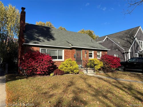 2405 Pembroke Rd, Birmingham, MI, 48009-7510 | Card Image