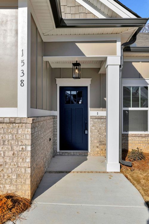 1699 Whisper Winds Ln, Ooltewah, TN, 37363-1757 | Card Image