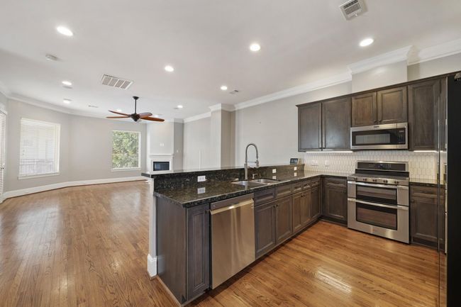 Look at all that light! | Image 8