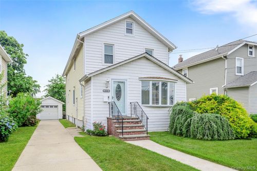 3124 Ralph Ave, Oceanside, NY, 11572-4421 | Card Image