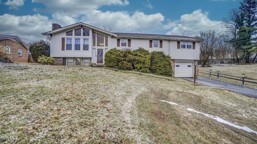 341 Belmont Dr, Bristol, TN, 37620-4925 | Card Image