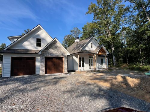 6813 Flint Gap Rd, Knoxville, TN, 37914-9653 | Card Image