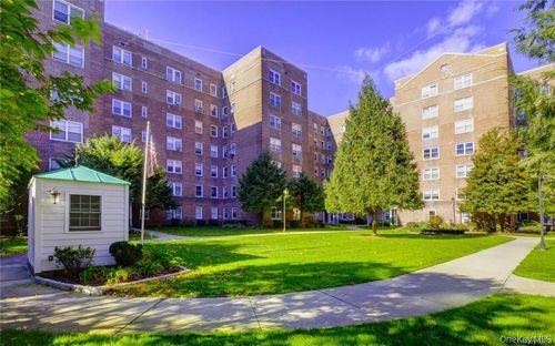 e-6d-90 Bryant Avenue, White Plains, NY, 10605 | Card Image