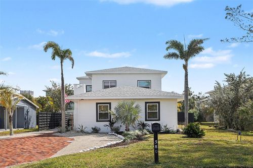 580 Russell St, LONGBOAT KEY, FL, 34228-1058 | Card Image