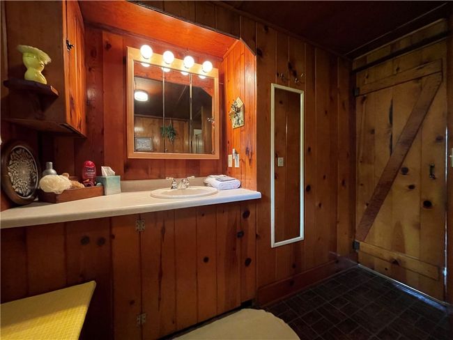 Bathroom | Image 28