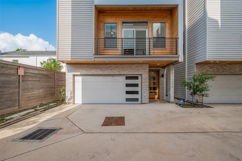 a-1305 E 27th St, Houston, TX, 77009-1230 | Card Image