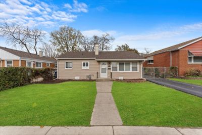 385 W 14 Th Place, House other with 3 bedrooms, 1 bathrooms and 2 parking in Chicago Heights IL | Image 1