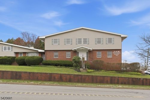 764 Easton Ave, Somerset, NJ, 08873-1856 | Card Image