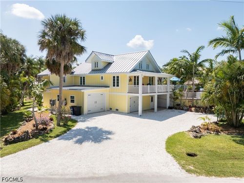 7146 Congdon Rd, FORT MYERS, FL, 33908-4215 | Card Image