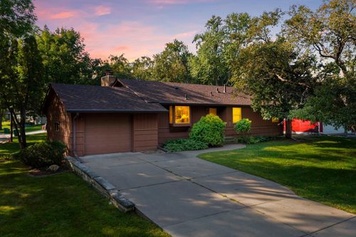 9401 W 14th St, Saint Louis Park, MN, 55426-1809 | Card Image