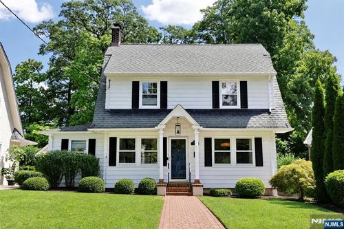 123 Glen Ave, Glen Rock, NJ, 07452-2111 | Card Image