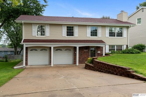 3371 S 130th St, Omaha, NE, 68144-4012 | Card Image