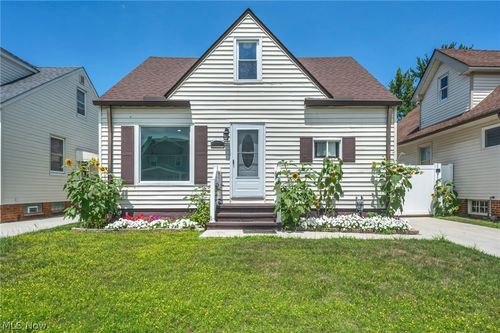 4418 Maplecrest Ave, Cleveland, OH, 44134-3528 | Card Image
