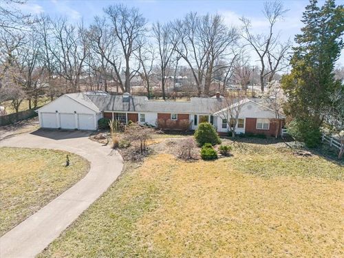 6909 W 82nd St, Overland Park, KS, 66204-3946 | Card Image