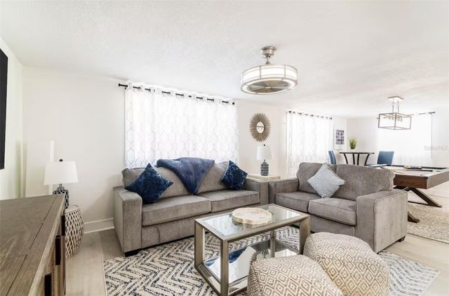 512 Flamingo Dr, House other with 3 bedrooms, 2 bathrooms and null parking in APOLLO BEACH FL | Image 5