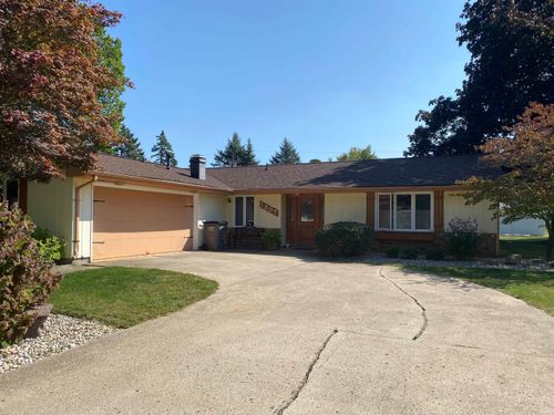 1307 Oriole Dr, Warsaw, IN, 46580-2044 | Card Image