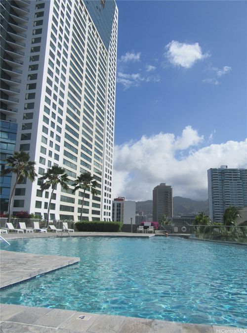 apt-1307-88 Piikoi St, Honolulu, HI, 96814-4276 | Card Image
