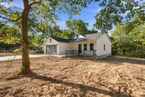 110 W Park St, Monett, MO, 65708-1041 | Card Image