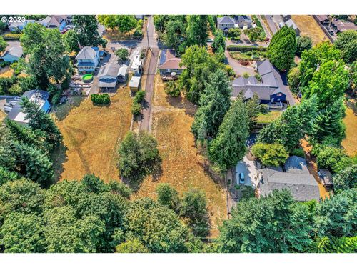 2-14286 Se Upper Aldercrest Dr, Milwaukie, OR, 97267 | Card Image