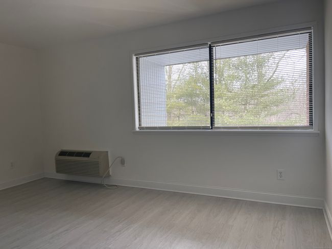 90 - 90 Wilton Crst, Condo with 2 bedrooms, 2 bathrooms and null parking in Wilton CT | Image 15