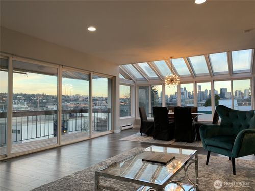 2010 Waverly Pl N, Seattle, WA, 98109-2729 | Card Image