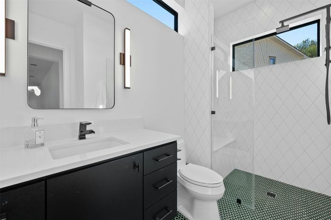 806 Sunfish St, House other with 4 bedrooms, 5 bathrooms and 4 parking in Lakeway TX | Image 28