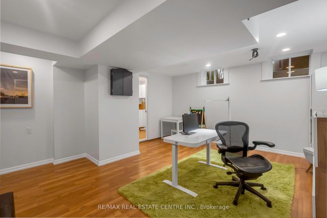 808 Mckay Cres, House attached with 3 bedrooms, 3 bathrooms and 2 parking in Milton ON | Image 43