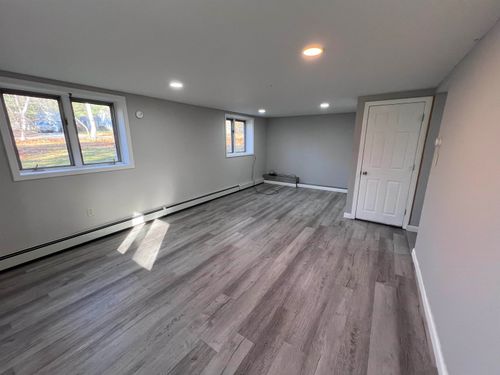 2-32 Forest Rd, Wolfeboro, NH, 03894-4011 | Card Image