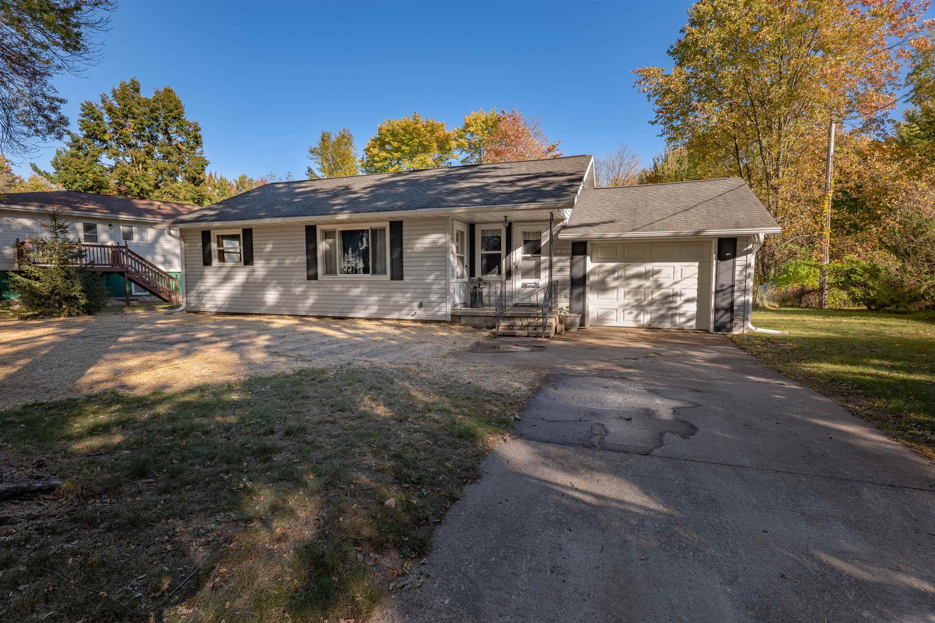 River Dr, Stevens Point, WI 54481