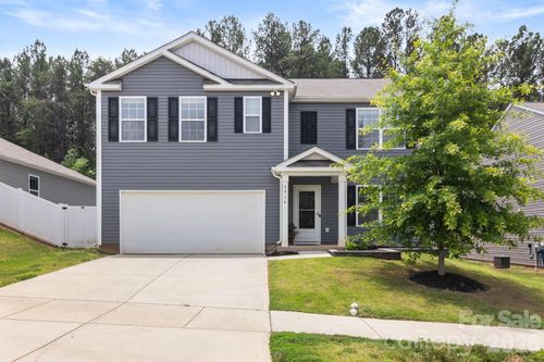 2916 Sherrills Stream Dr, Sherrills Ford, NC, 28673-7873 | Card Image