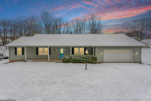 151 Raintree Blvd, Bridgeport, WV, 26330-9404 | Card Image