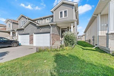 107 Dr Richard James Cres, Home with 3 bedrooms, 3 bathrooms and 2 parking in Amherstview ON | Image 2