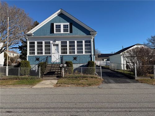 22 Magnolia St, Bristol, RI, 02809-3341 | Card Image