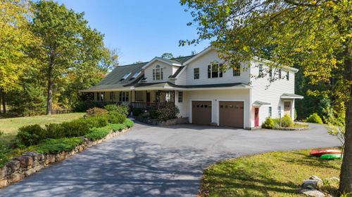 69 Heather Cir, Auburn, NH, 03032 | Card Image