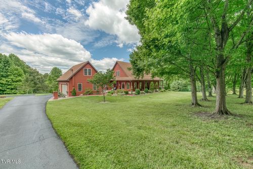 167 Country Acres Dr, Elizabethton, TN, 37643-5085 | Card Image