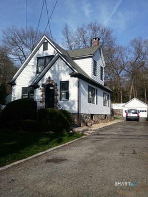 83 Hoyt Street, Darien, CT, 06820 | Card Image