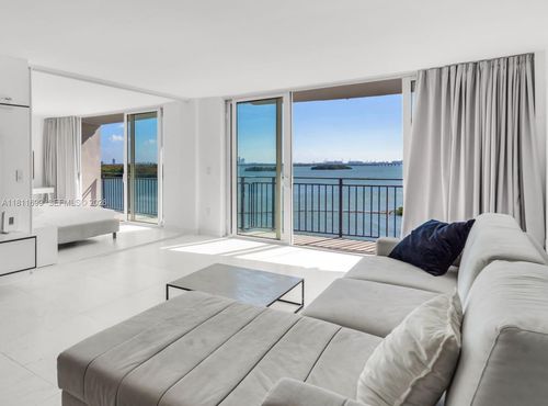 6c-770 Ne 69th St, Miami, FL, 33138-5757 | Card Image