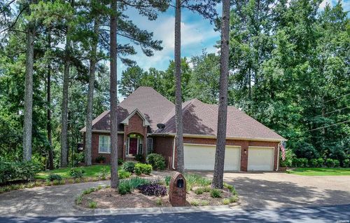 132 Parkridge St, Hot Springs, AR, 71901-7120 | Card Image