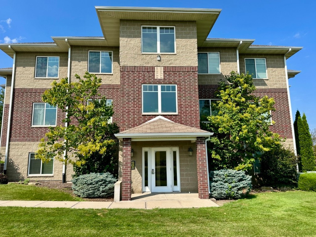 Taft Ave, Iowa City, IA 52245