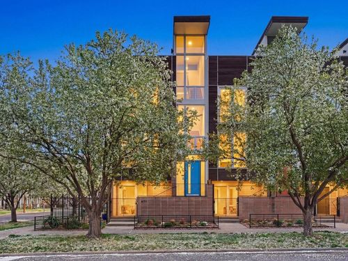 471 24th St, Denver, CO, 80205-3114 | Card Image